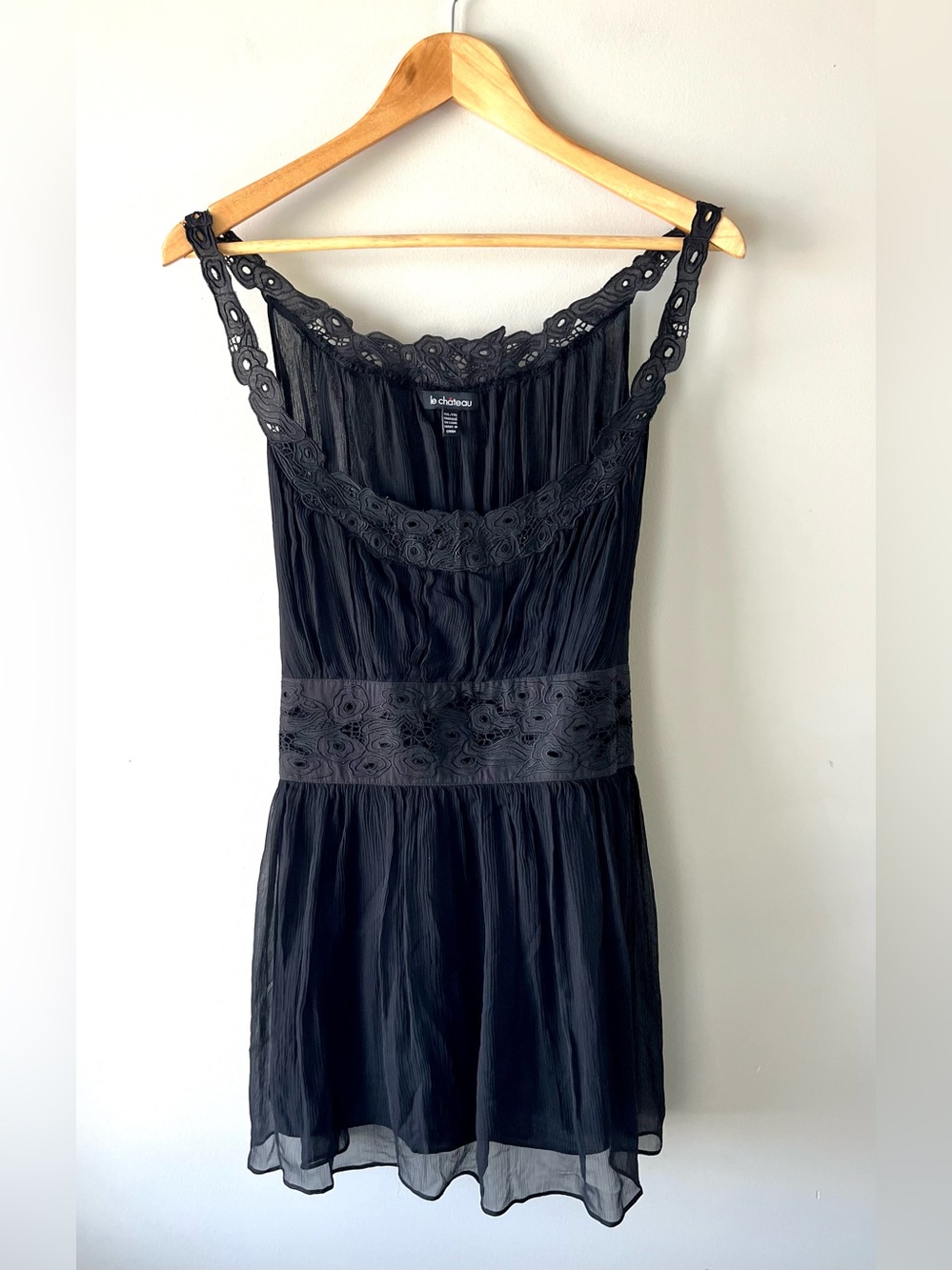 Le Château Black Silk & Embroidered Floral Details Empire Waist Blouse Size XXL